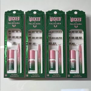 (4) Kiss x Wicked Falscara Lashes with Glue